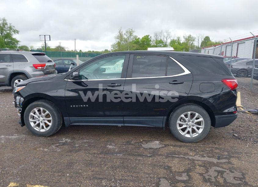 Photo 15 of 2021 Chevrolet Equinox FWD LT (VIN 2GNAXKEV9M6103650)