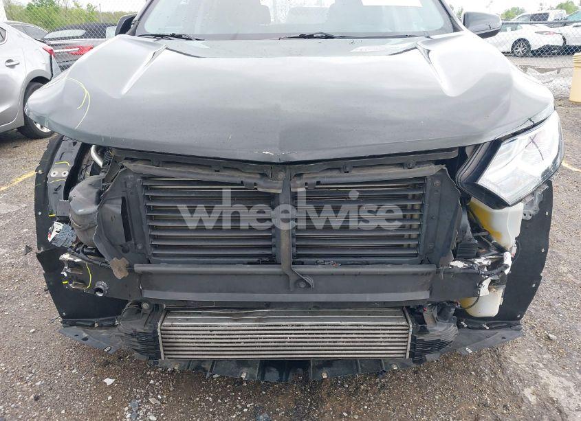 Photo 18 of 2021 Chevrolet Equinox FWD LT (VIN 2GNAXKEV9M6103650)