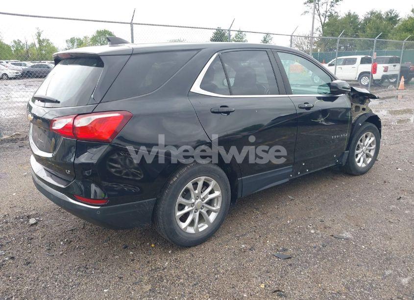 Photo 4 of 2021 Chevrolet Equinox FWD LT (VIN 2GNAXKEV9M6103650)