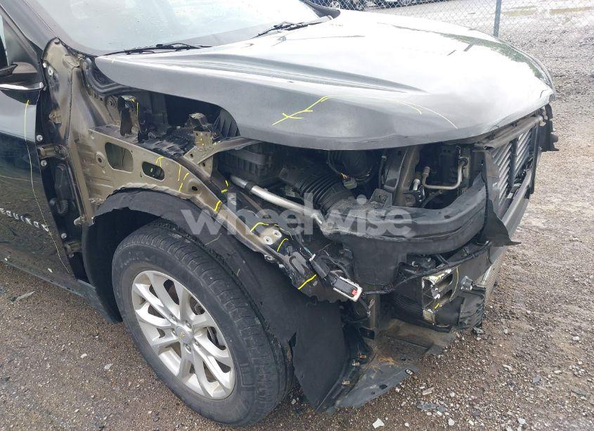 Photo 6 of 2021 Chevrolet Equinox FWD LT (VIN 2GNAXKEV9M6103650)