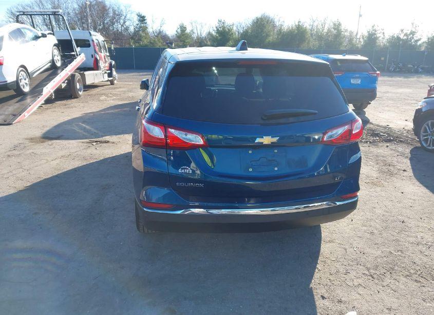 Photo 3 of 2021 Chevrolet Equinox FWD LT (VIN 2GNAXKEV9M6124563)