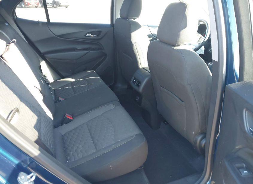 Photo 8 of 2021 Chevrolet Equinox FWD LT (VIN 2GNAXKEV9M6124563)