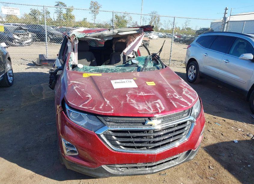 Photo 6 of 2021 Chevrolet Equinox FWD LT (VIN 2GNAXKEV9M6150158)