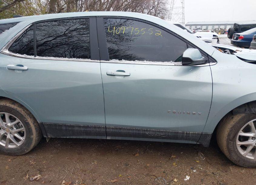 Photo 13 of 2022 Chevrolet Equinox FWD LT (VIN 2GNAXKEV9N6131451)