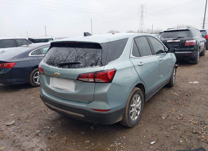 Photo 4 of 2022 Chevrolet Equinox FWD LT (VIN 2GNAXKEV9N6131451)