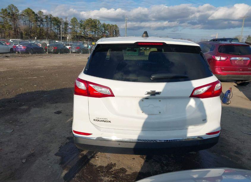 Photo 16 of 2019 Chevrolet Equinox LT (VIN 2GNAXKEVXK6131678)