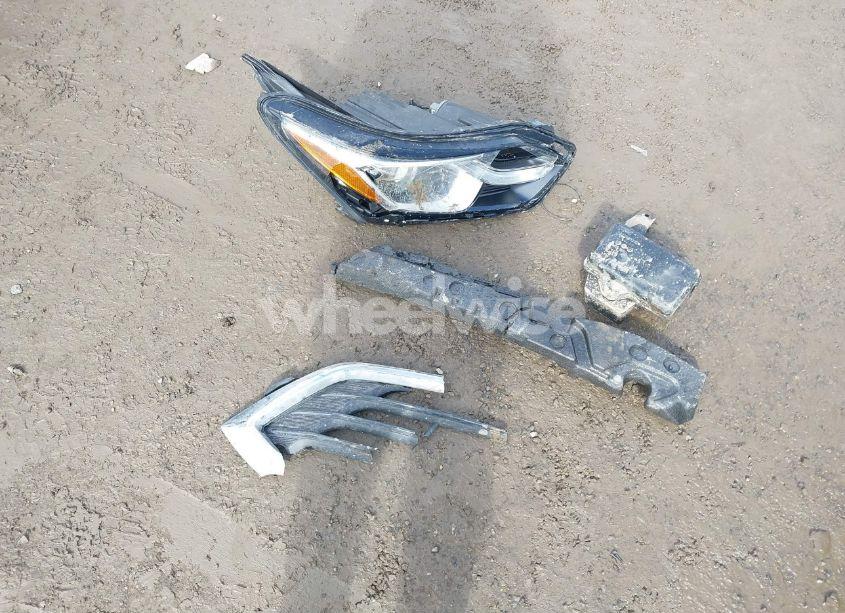 Photo 12 of 2019 Chevrolet Equinox LT (VIN 2GNAXKEVXK6163031)