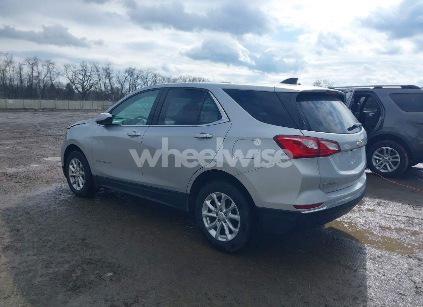 Photo 3 of 2019 Chevrolet Equinox LT (VIN 2GNAXKEVXK6163031)