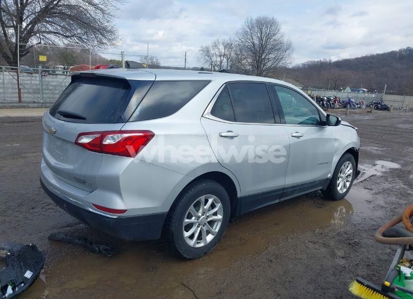 Photo 4 of 2019 Chevrolet Equinox LT (VIN 2GNAXKEVXK6163031)