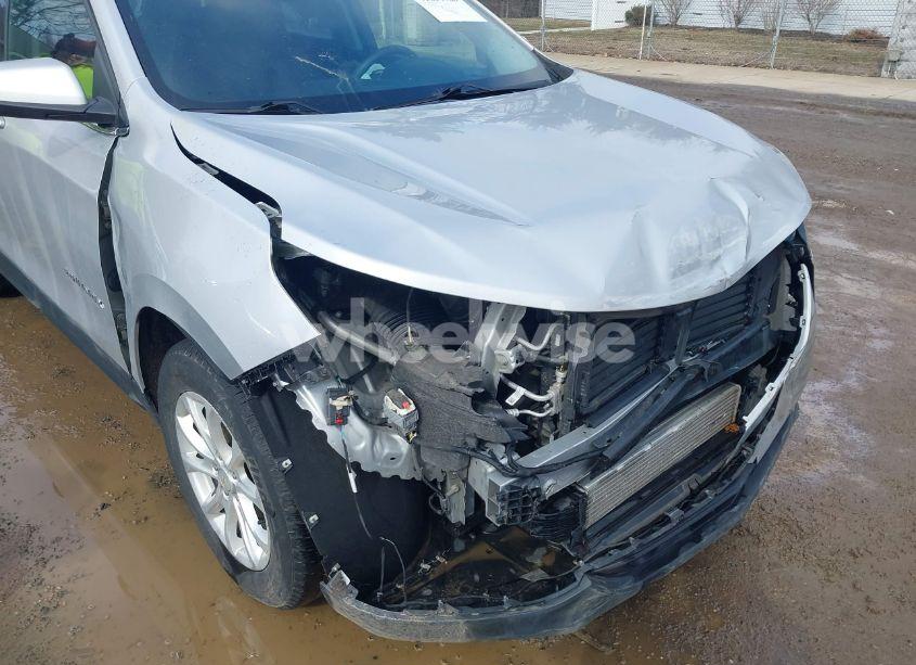 Photo 6 of 2019 Chevrolet Equinox LT (VIN 2GNAXKEVXK6163031)