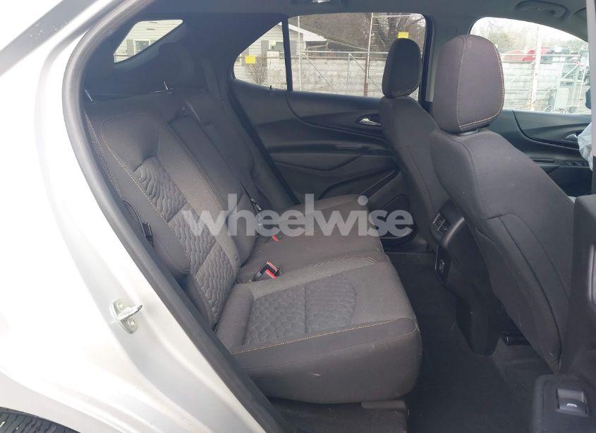 Photo 8 of 2019 Chevrolet Equinox LT (VIN 2GNAXKEVXK6163031)