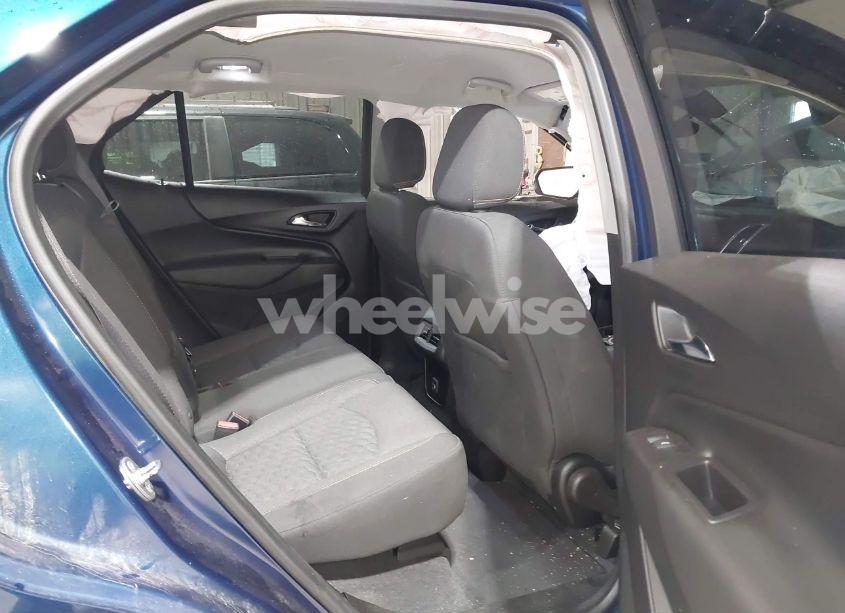 Photo 8 of 2019 Chevrolet Equinox LT (VIN 2GNAXKEVXK6163076)