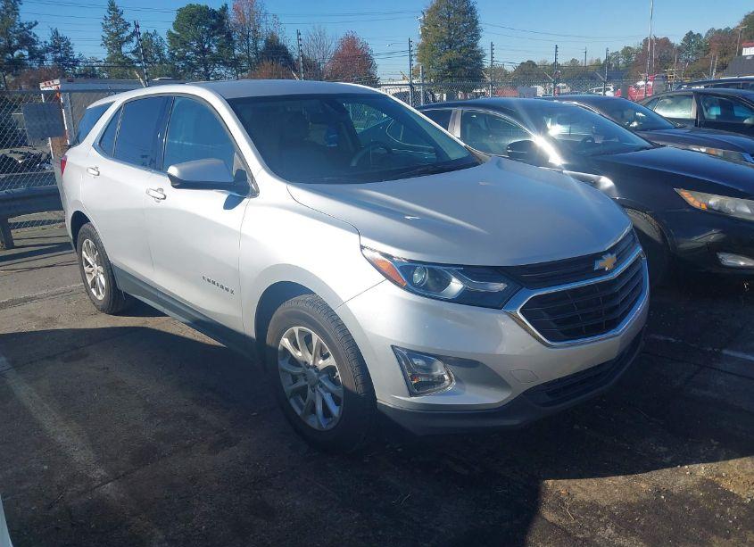 2019 Chevrolet Equinox LT (VIN 2GNAXKEVXK6199270) main photo