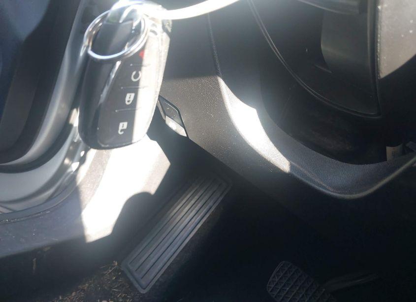 Photo 11 of 2019 Chevrolet Equinox LT (VIN 2GNAXKEVXK6199270)