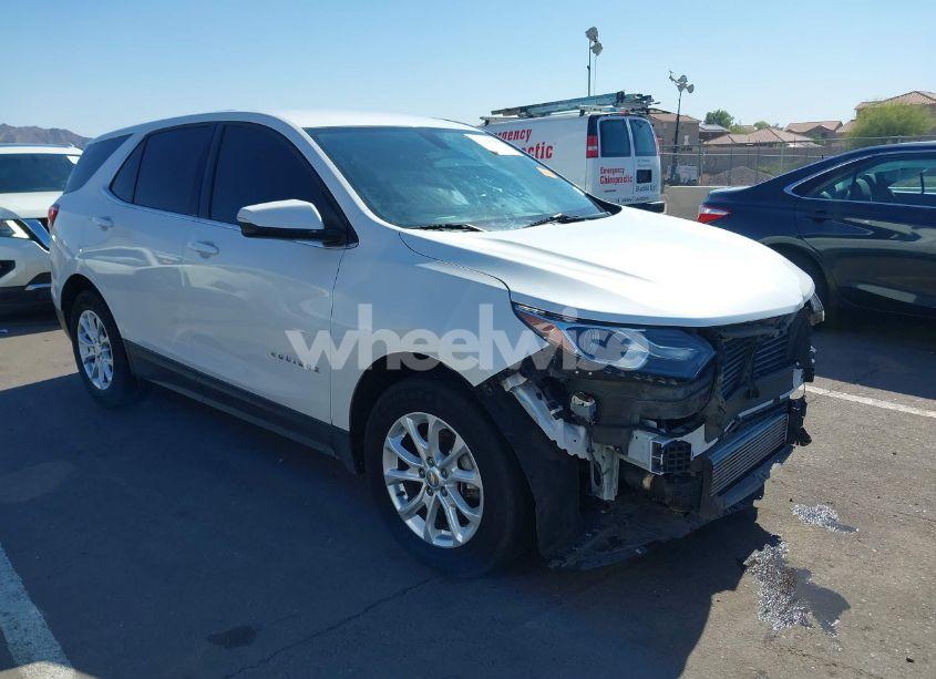 2019 Chevrolet Equinox LT (VIN 2GNAXKEVXK6220828) main photo