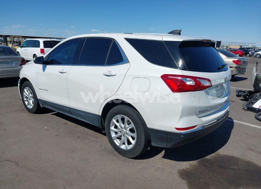 Photo 3 of 2019 Chevrolet Equinox LT (VIN 2GNAXKEVXK6220828)