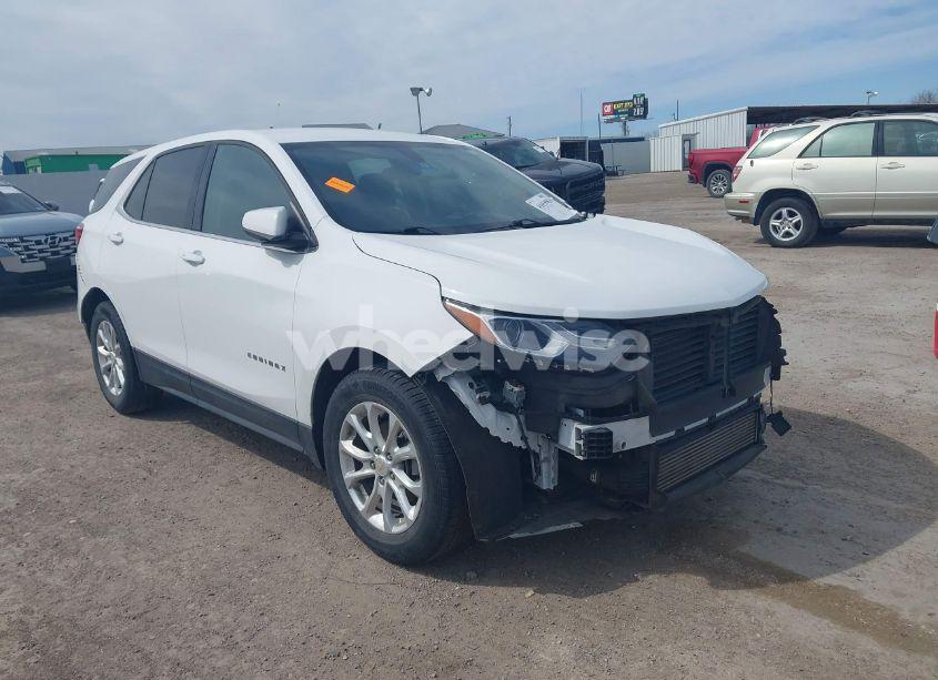 2019 Chevrolet Equinox LT (VIN 2GNAXKEVXK6256700) main photo