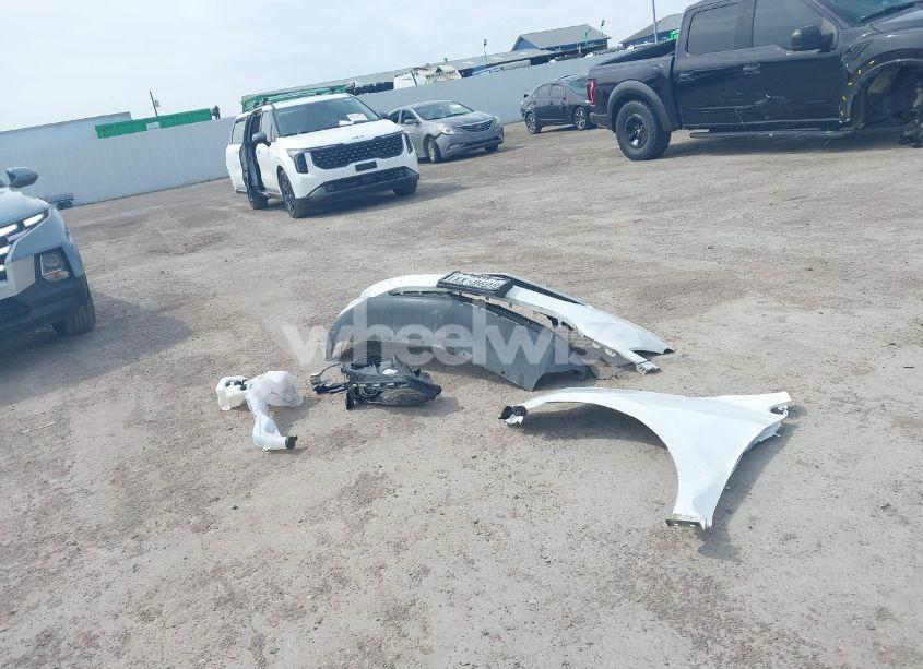 Photo 12 of 2019 Chevrolet Equinox LT (VIN 2GNAXKEVXK6256700)