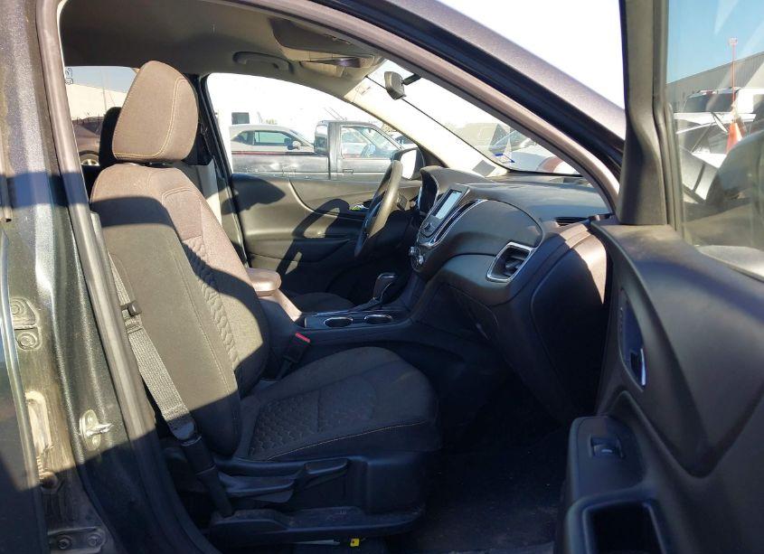 Photo 5 of 2019 Chevrolet Equinox LT (VIN 2GNAXKEVXK6288787)