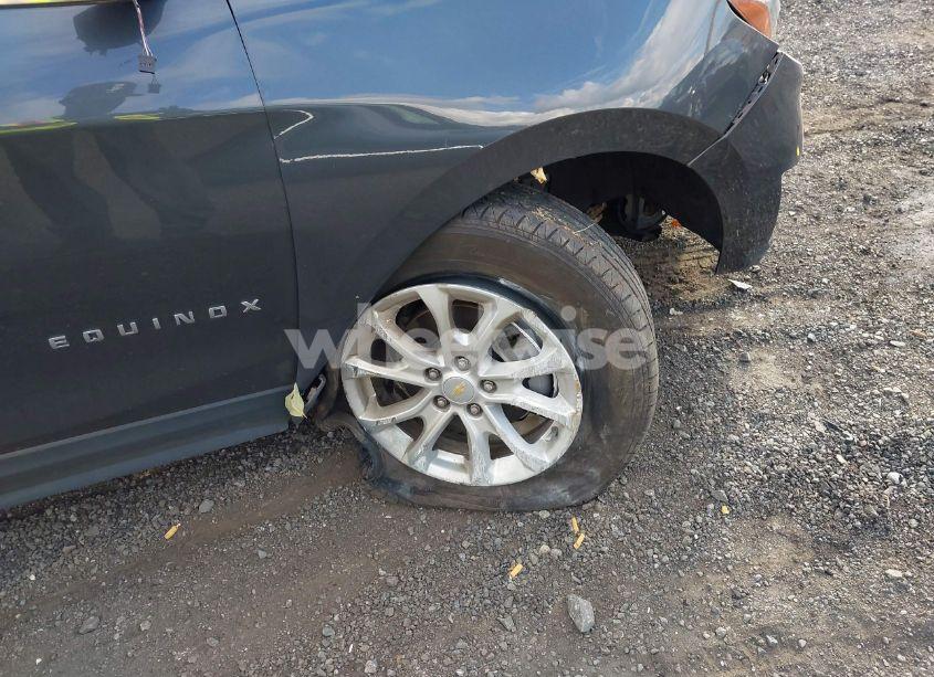 Photo 18 of 2019 Chevrolet Equinox LT (VIN 2GNAXKEVXK6300436)