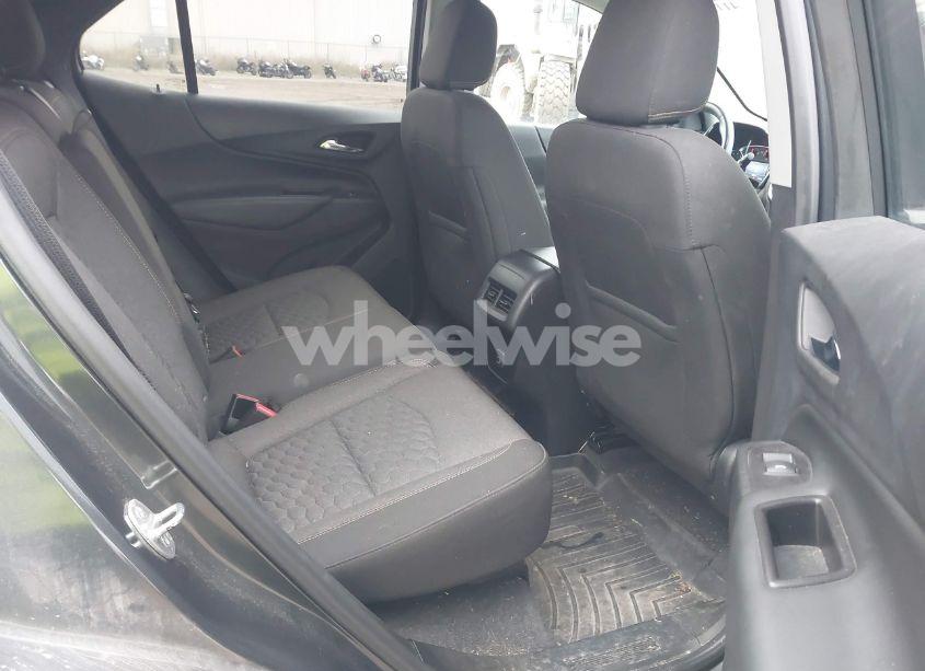 Photo 8 of 2019 Chevrolet Equinox LT (VIN 2GNAXKEVXK6300906)