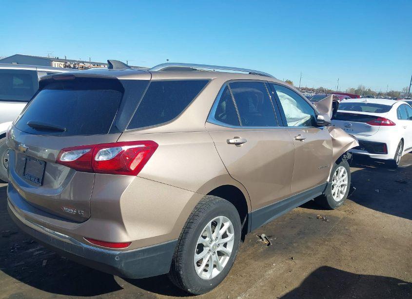 Photo 4 of 2019 Chevrolet Equinox LT (VIN 2GNAXKEVXK6306866)