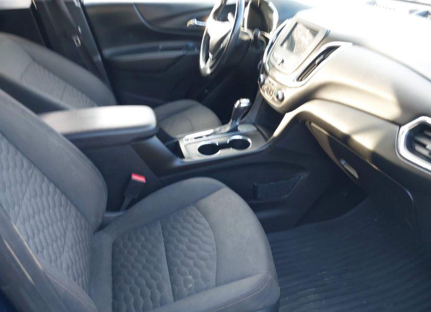 Photo 5 of 2019 Chevrolet Equinox LT (VIN 2GNAXKEVXK6993573)