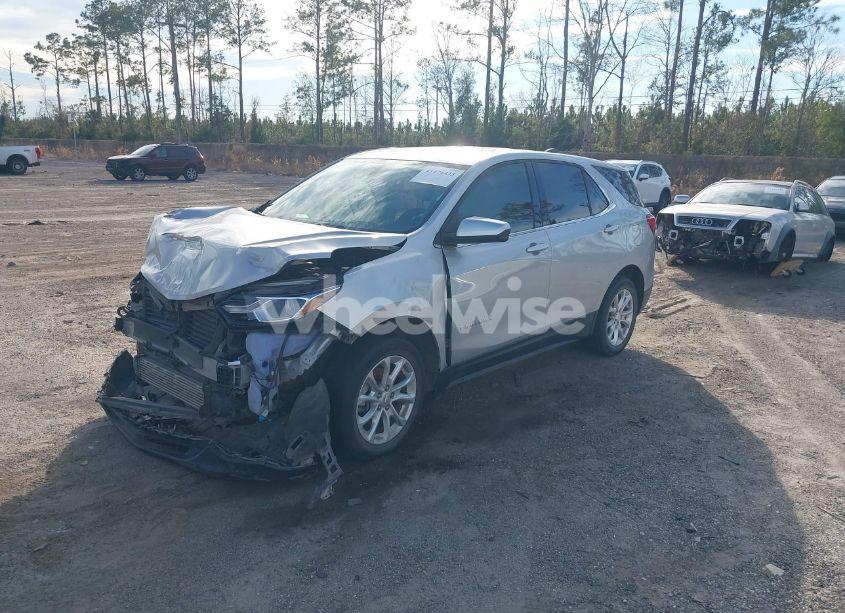 Photo 2 of 2020 Chevrolet Equinox FWD LT 1.5L TURBO (VIN 2GNAXKEVXL6108175)