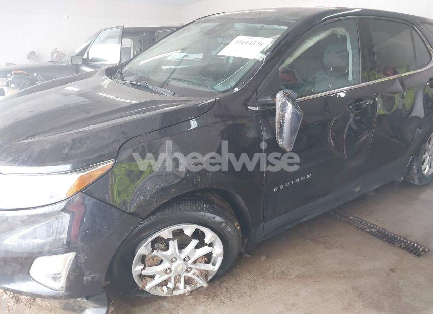 Photo 6 of 2020 Chevrolet Equinox FWD LT 1.5L TURBO (VIN 2GNAXKEVXL6187993)