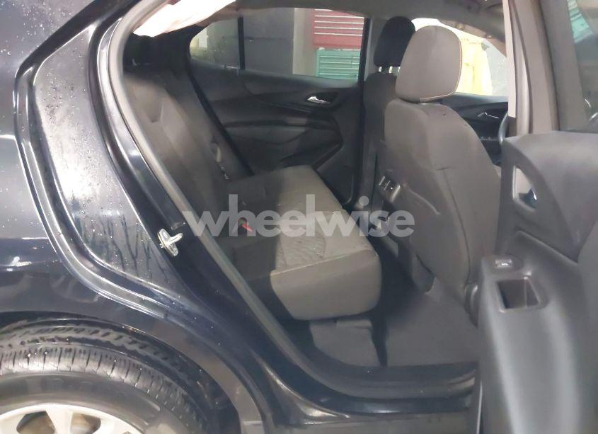 Photo 8 of 2020 Chevrolet Equinox FWD LT 1.5L TURBO (VIN 2GNAXKEVXL6187993)