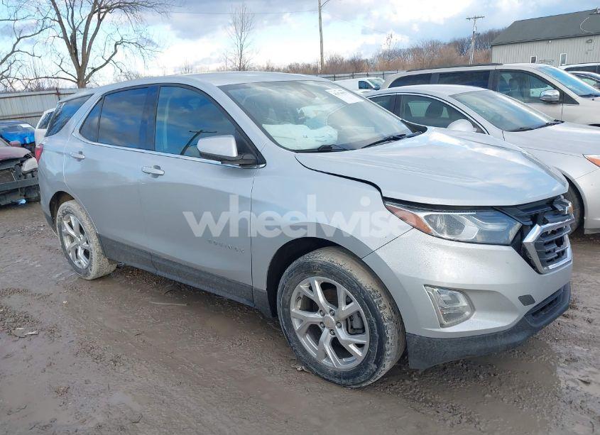 2020 Chevrolet Equinox FWD LT 1.5L TURBO (VIN 2GNAXKEVXL6212195) main photo