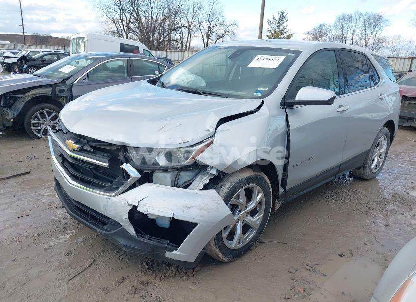 Photo 2 of 2020 Chevrolet Equinox FWD LT 1.5L TURBO (VIN 2GNAXKEVXL6212195)