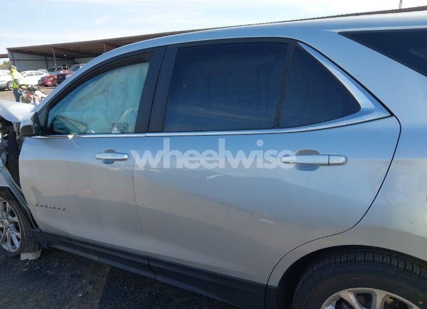 Photo 14 of 2021 Chevrolet Equinox FWD LT (VIN 2GNAXKEVXM6117587)