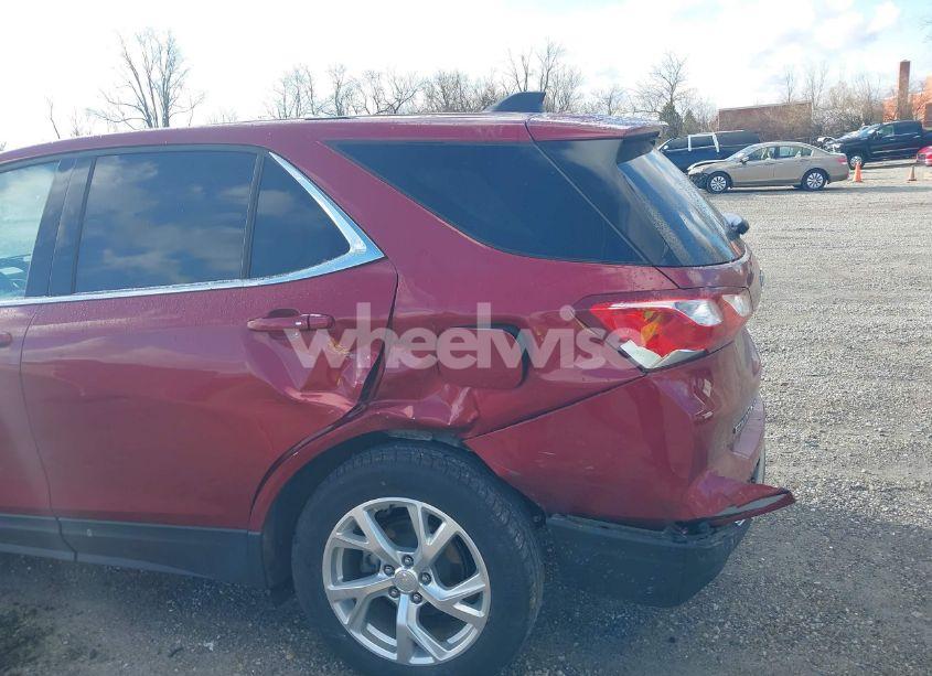 Photo 18 of 2018 Chevrolet Equinox LT (VIN 2GNAXKEX1J6147560)