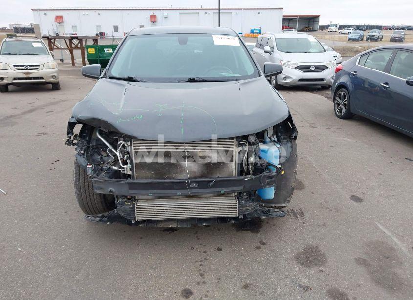 Photo 13 of 2018 Chevrolet Equinox LT (VIN 2GNAXKEX2J6202985)