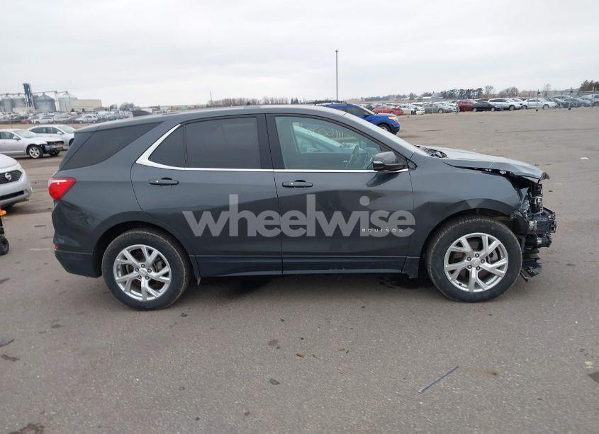 Photo 14 of 2018 Chevrolet Equinox LT (VIN 2GNAXKEX2J6202985)