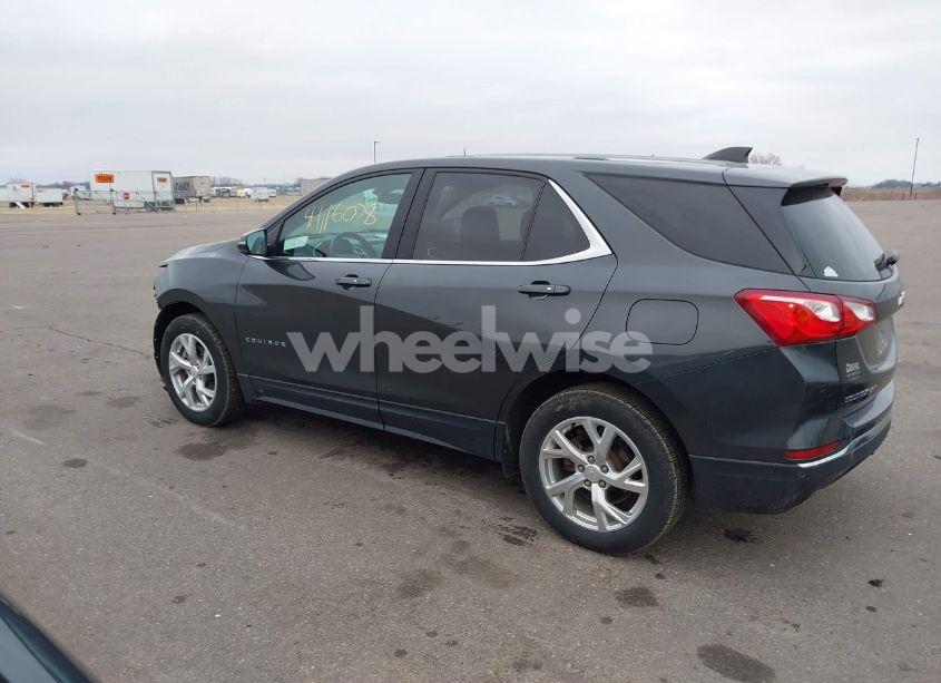 Photo 15 of 2018 Chevrolet Equinox LT (VIN 2GNAXKEX2J6202985)