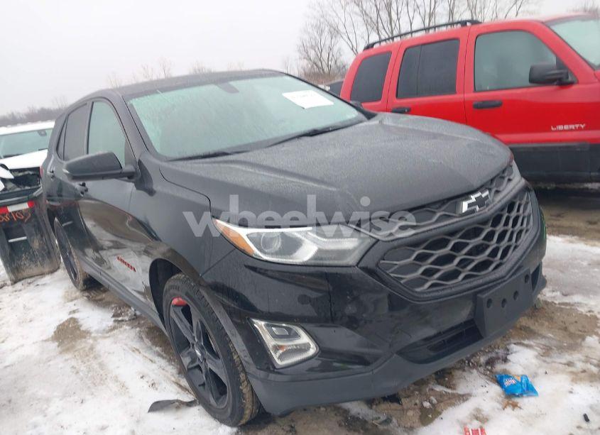 2018 Chevrolet Equinox LT (VIN 2GNAXKEX2J6348724) main photo