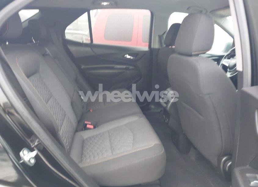 Photo 8 of 2018 Chevrolet Equinox LT (VIN 2GNAXKEX2J6348724)