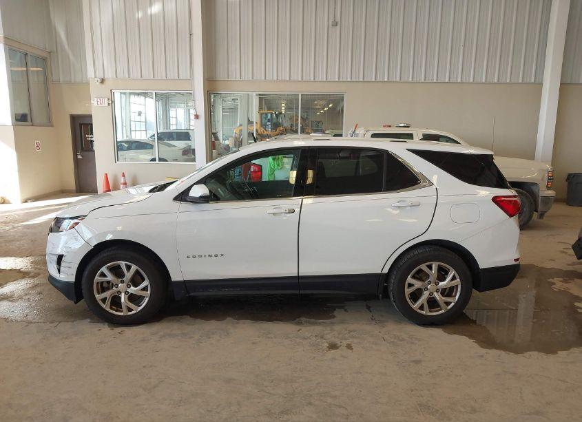 Photo 14 of 2018 Chevrolet Equinox LT (VIN 2GNAXKEX5J6171246)