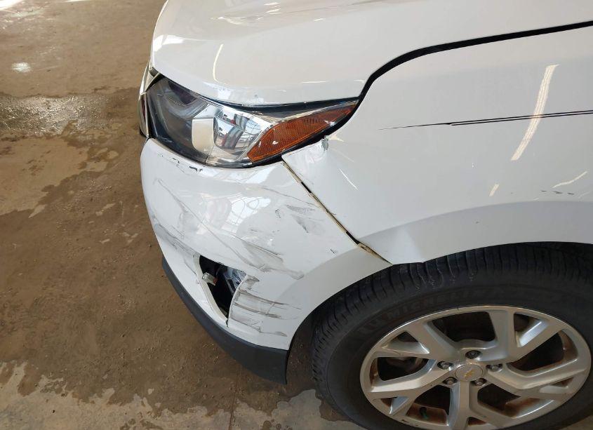 Photo 18 of 2018 Chevrolet Equinox LT (VIN 2GNAXKEX5J6171246)