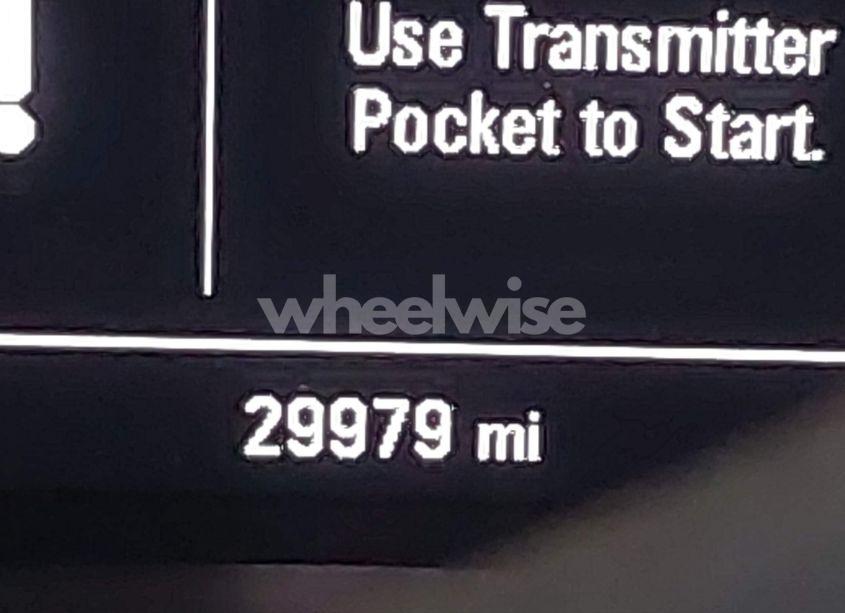 Photo 15 of 2018 Chevrolet Equinox LT (VIN 2GNAXKEX6J6204271)