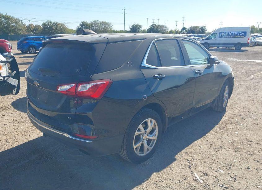 Photo 4 of 2018 Chevrolet Equinox LT (VIN 2GNAXKEX7J6217062)
