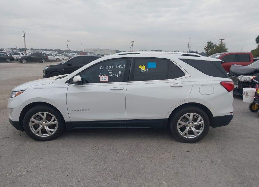 Photo 15 of 2018 Chevrolet Equinox LT (VIN 2GNAXKEX7J6311314)