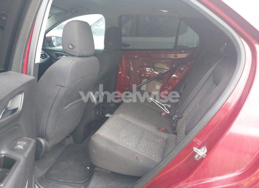 Photo 8 of 2018 Chevrolet Equinox LT (VIN 2GNAXKEX8J6189045)