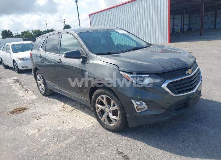 2018 Chevrolet Equinox LT (VIN 2GNAXKEX9J6200733) main photo