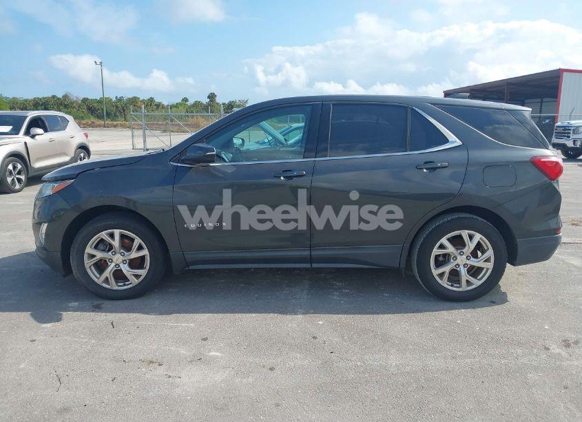 Photo 15 of 2018 Chevrolet Equinox LT (VIN 2GNAXKEX9J6200733)