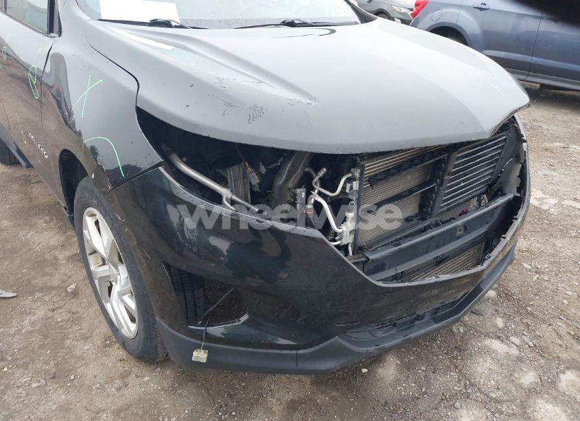 Photo 20 of 2018 Chevrolet Equinox LT (VIN 2GNAXKEX9J6283919)