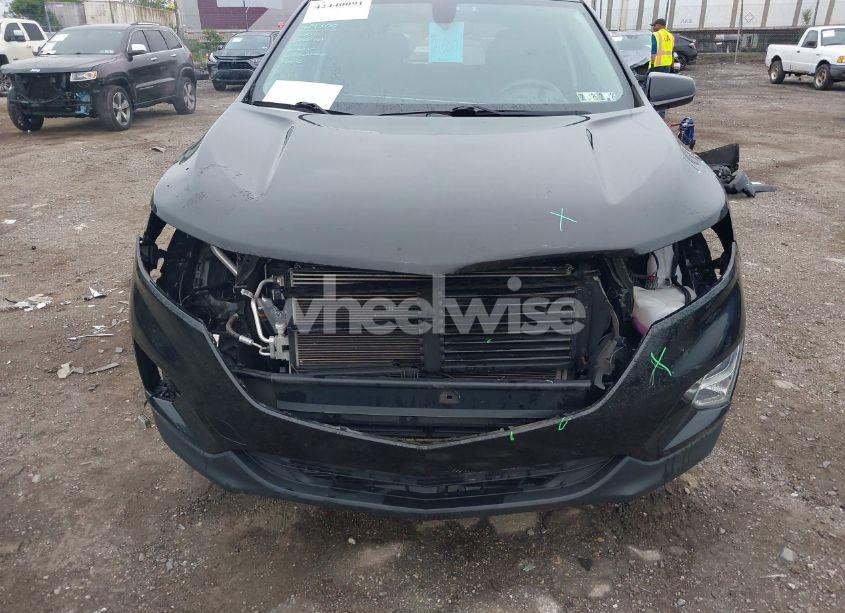 Photo 6 of 2018 Chevrolet Equinox LT (VIN 2GNAXKEX9J6283919)