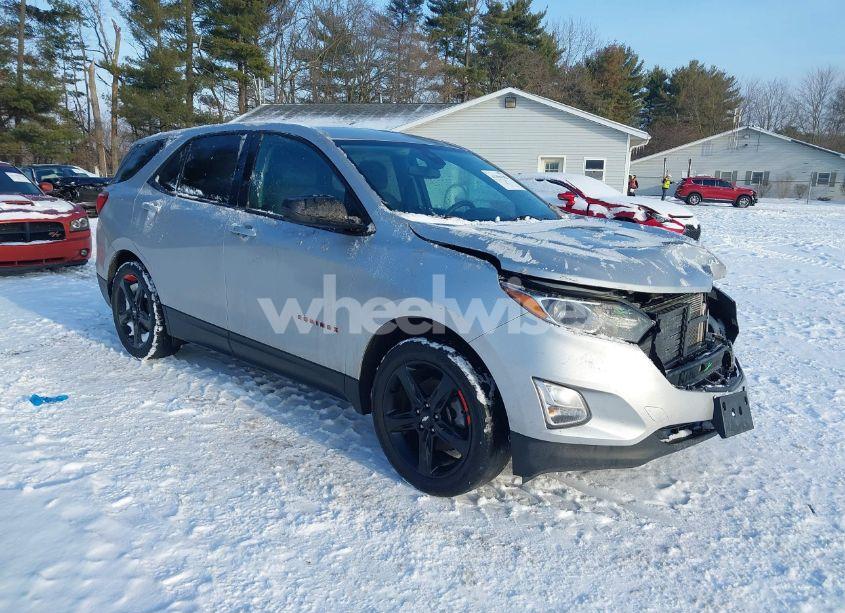 2020 Chevrolet Equinox FWD LT 2.0L TURBO (VIN 2GNAXLEX0L6119774) main photo